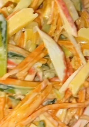 Салат крабовими паличками та корейською морквою