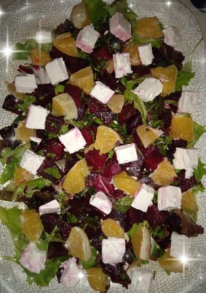 Салат из свёклы и феты с апельсинами