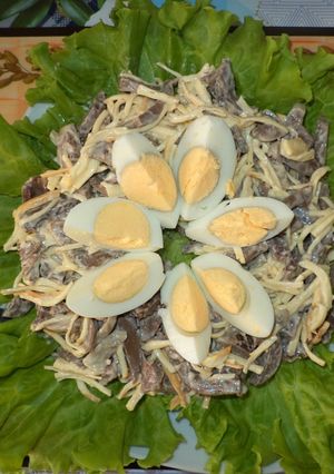 Салат из сердца с сыром "косичка"