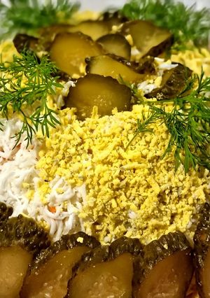 Салат на святковий стіл, підкорить своїм смаком