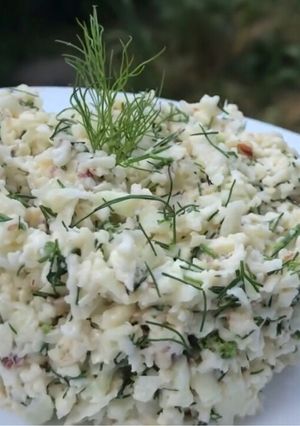 Салат із свіжої цвітної капусти