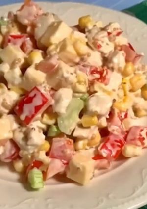 Святковий салат з куркою