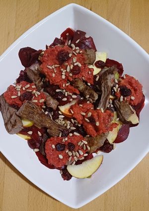 Ф'южн салат з яловичиною