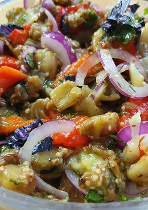 Теплий салат із синіх