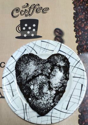 Влажный брауни с авокадо