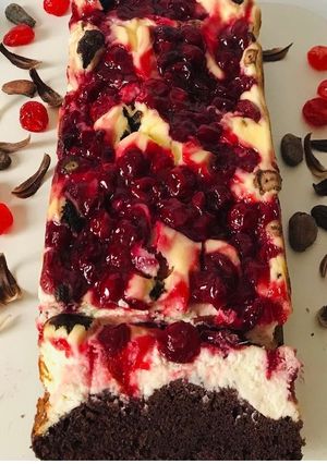 Брауні-чізкейк з вишнею