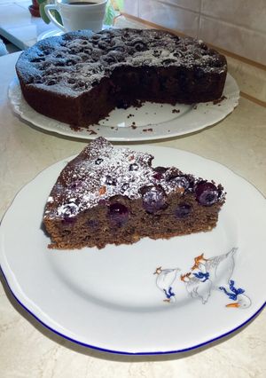 Брауні з лохиною і мигдалем