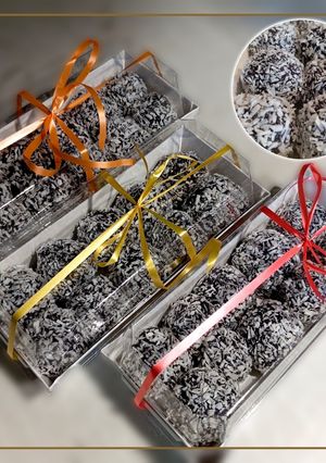 Цукерки з печива Брауні зі згущеним молоком і кокосовою стружкою