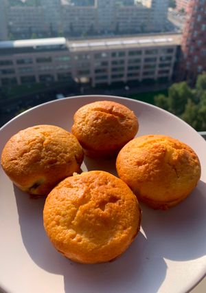 Мʼякі вологі мафіни зі шматочками шоколаду