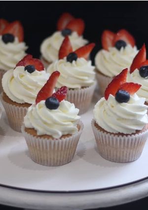 Мафіни з полуничною начинкою