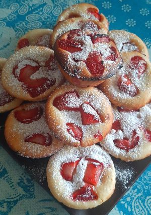 Мафіни з полуницею на йогурті