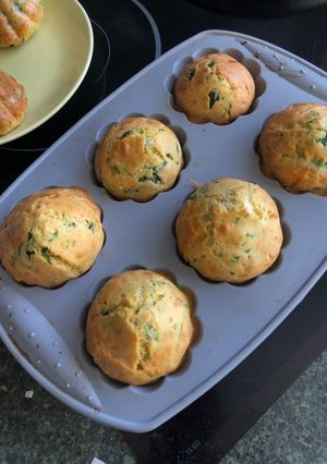 Ніжні мафіни зі шпинатом та сиром (кекси)