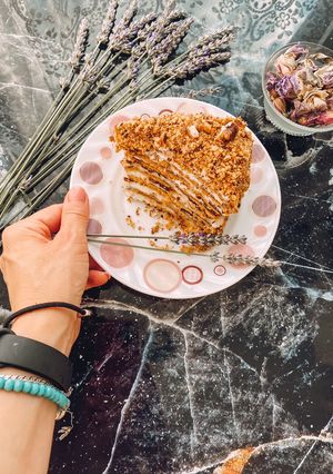 Карамельный медовик