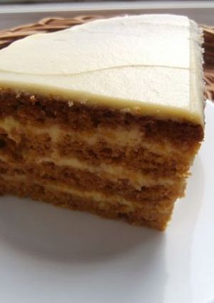 Сметанний заварний крем із смачним медовиком