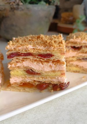 "Вишневий Наполеон" пляцок