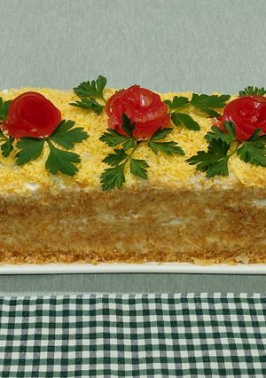 Закусочний «Наполеон» з куркою та грибами