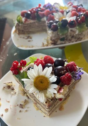 Торт «Наполеон» з шоколадним кремом без глютену, цукру, молока