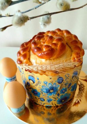 Закосичена медова паска