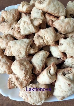 Пісочні рогалики з горіховою начинкою