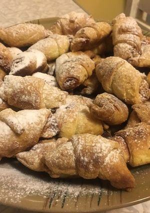 Рогалики з горіховою начинкою