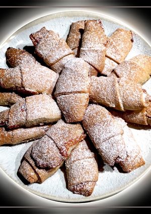 Рогалики на смальці з варенням