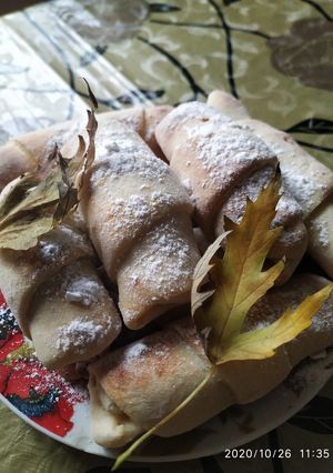 Солодкі рогалики з шоколадом