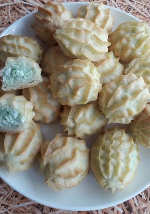 Профитроли с авокадо