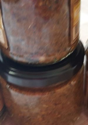 Аджика з чорнобривців