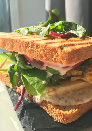 Fast сэндвич или сэндвич с курицей