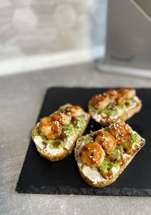 Брускета з креветкою