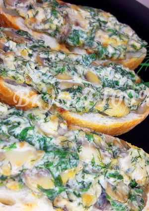 Брускета з грибами