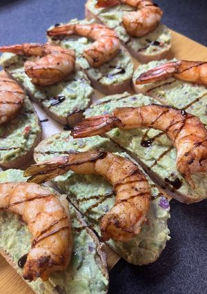 Брускети з креветками