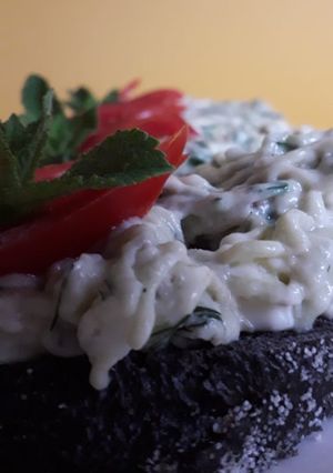 Бутерброд с авокадо на завтрак