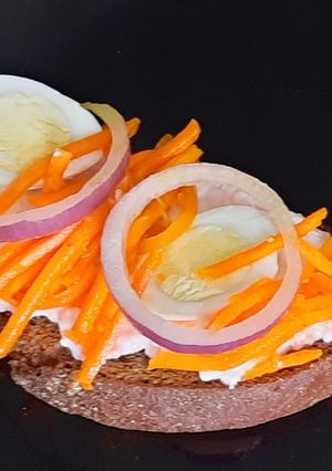 Бутерброд з яйцем