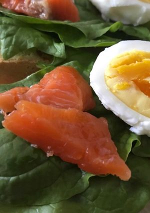 Бутерброд з червоною рибою