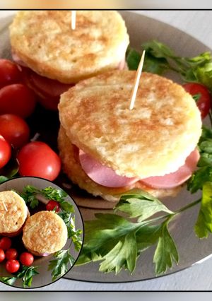 Бутерброди з батону в яйці з ковбаскою А-ля Бургер