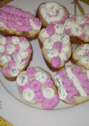 Бутерброди з сирною намазкою