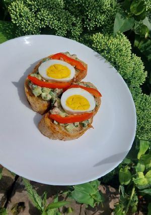 Бутерброди з печінкою тріски