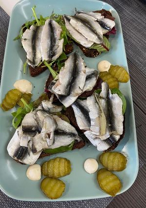 Бутерброди з кількою