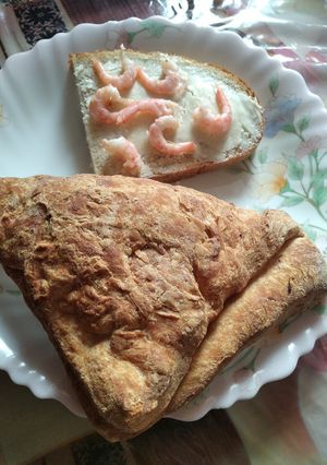 Бутерброди з креветками і вешковим маслом на сніданок