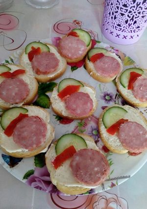 Бутерброди з французького батону