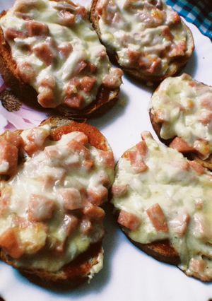 Гарячі бутерброди у духовці