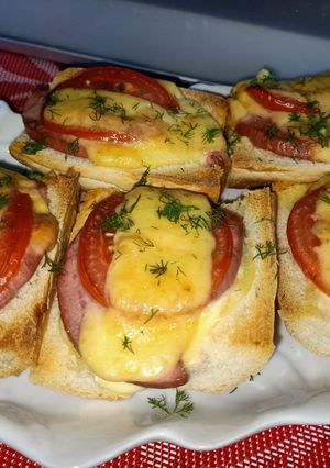 Горячие бутерброды на багете в духовке