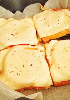 Горячие бутерброды на сковороде