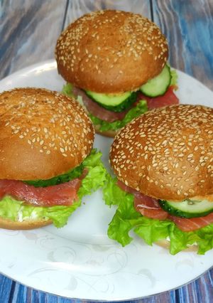 Сендвічі з лососем та крем сиром by Krizhanovskyi