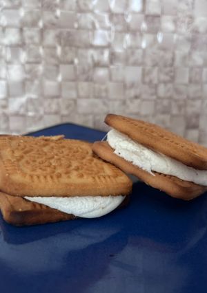 Солодкий сендвіч