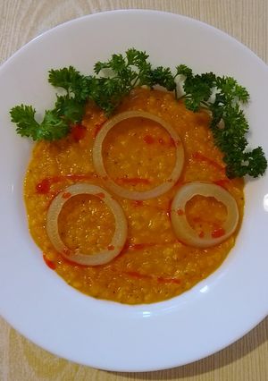 Гарнір із жовтої та червоної сочевиці