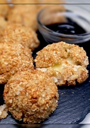 Кульки з ячмінної каші з Сулугуні в панірувальних сухарях, запечені в мультипечі