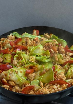 Кабачкова паста з м’ясом