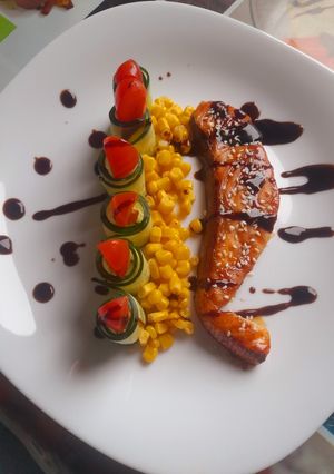 Лосось унагі з овочевим гарніром